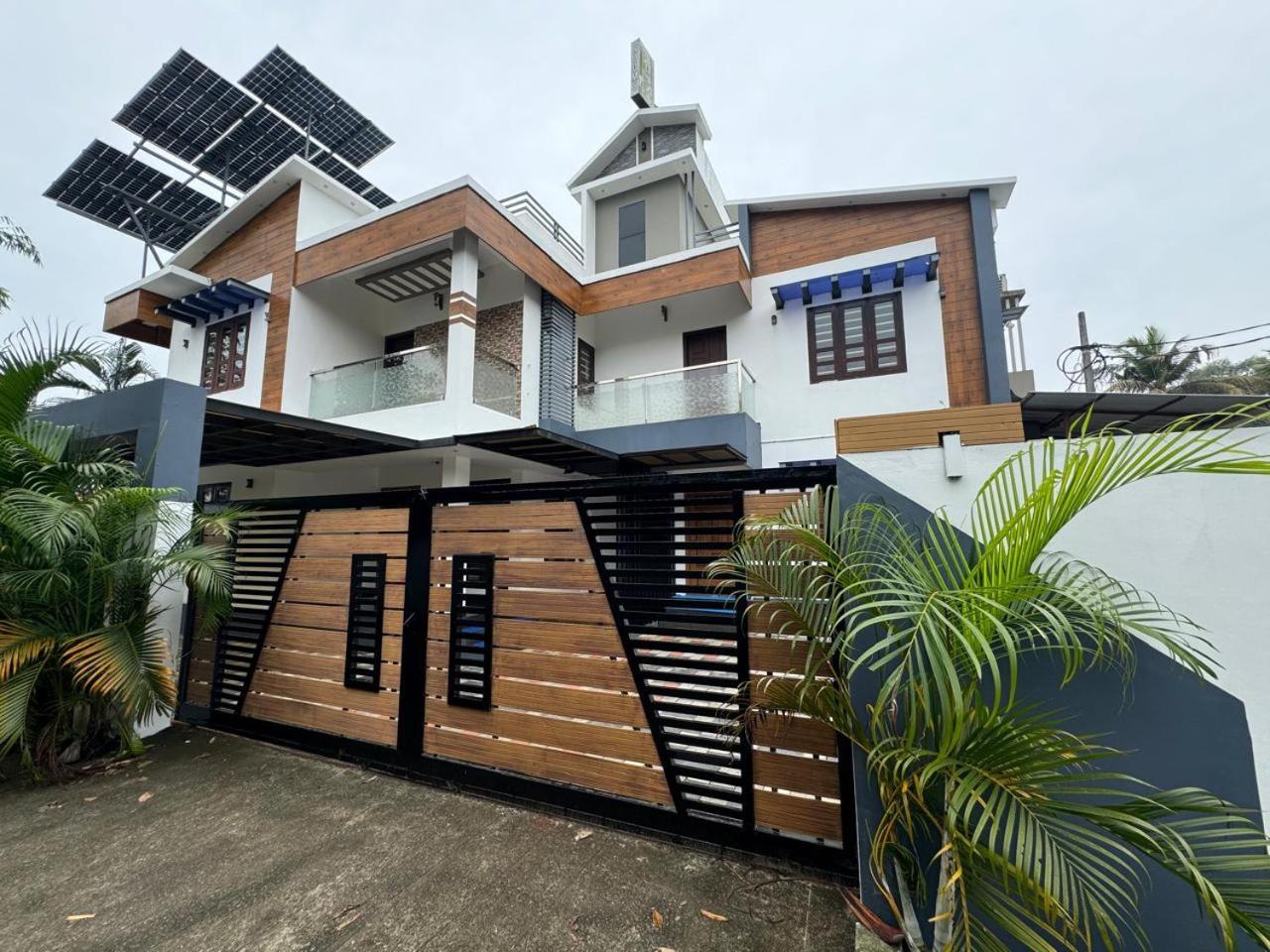 Venice Rosedale Alappuzha Extérieur photo