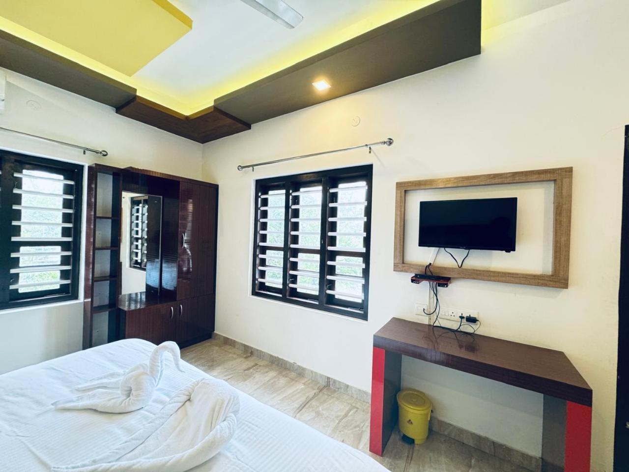 Venice Rosedale Alappuzha Extérieur photo